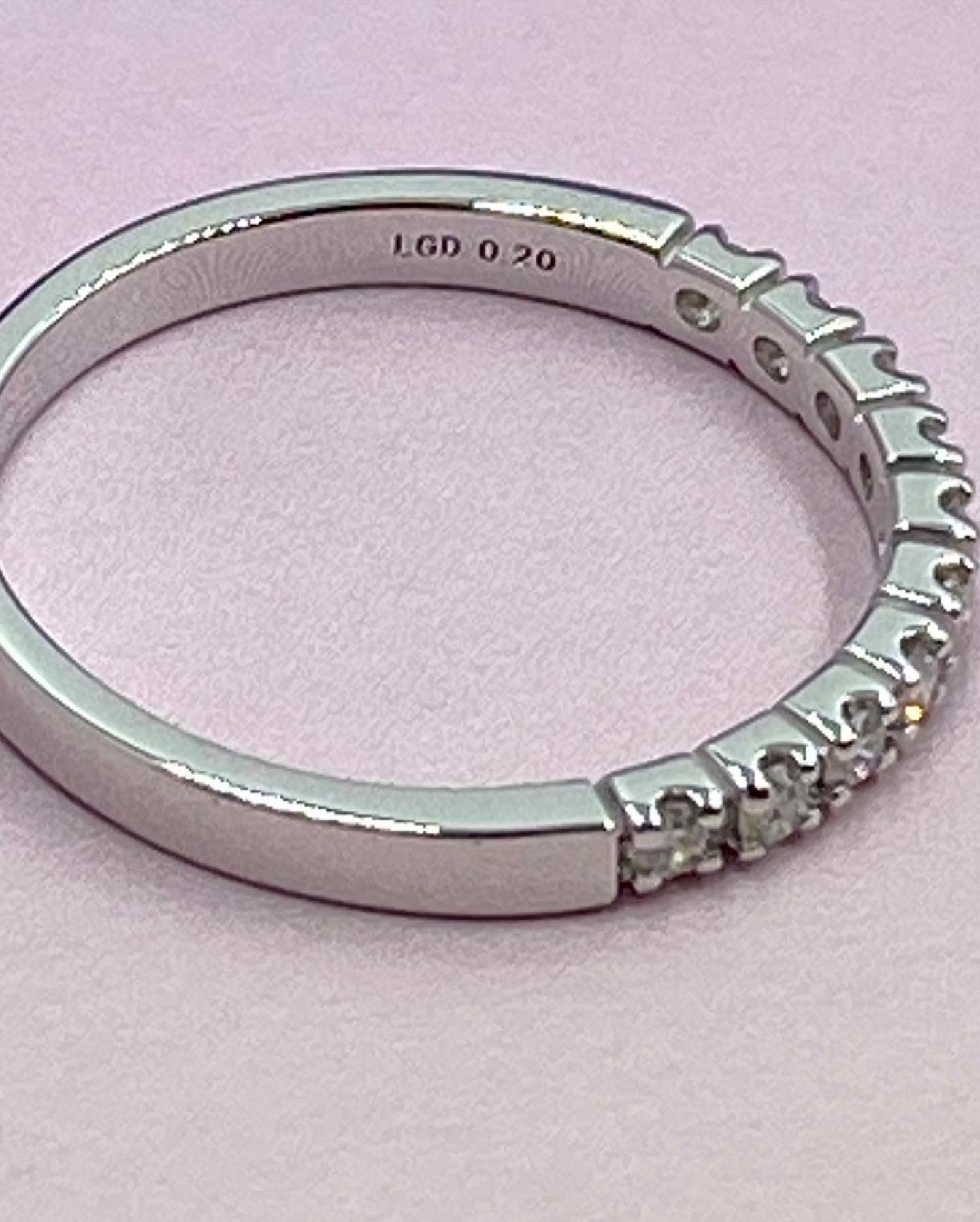 【即納可能商品】K10 ホワイトゴールド 0.2ct ラボグロウンダイヤモンド ハーフエタニティリング