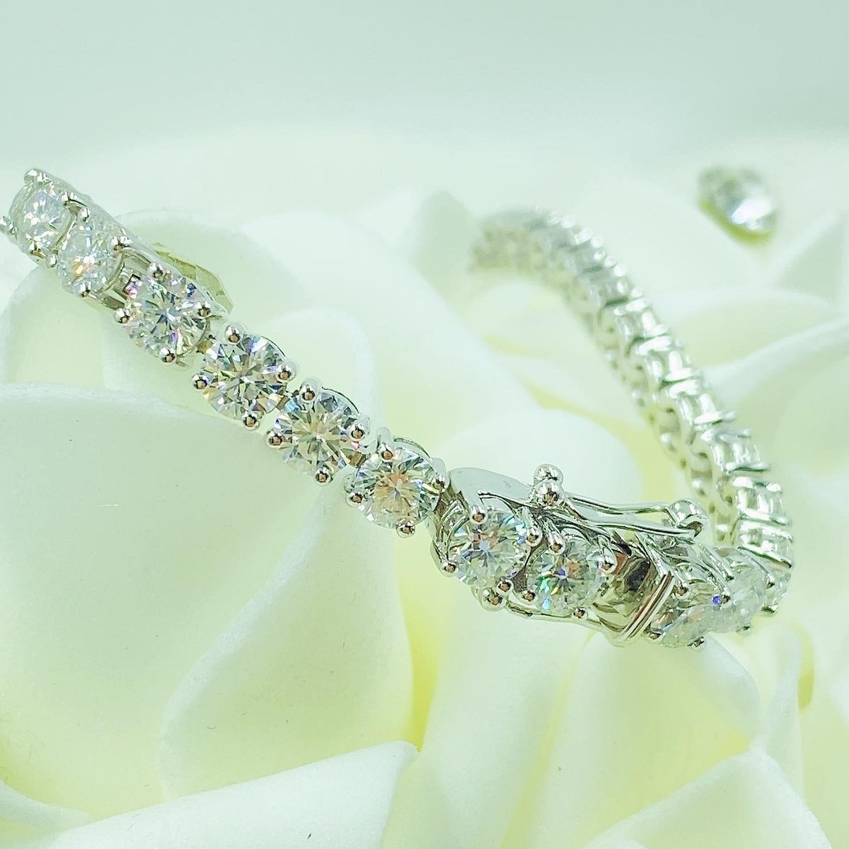 【オーダー商品】K10 WG テニスブレスレット 4mm モアサナイト使用